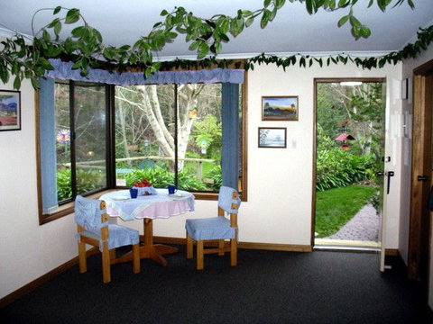 Adelaide Hills Bed & Breakfast Accommodation - Tourism Gold Coast 0
