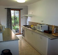 Adrienne's Place on the Hill - Tourism Gold Coast