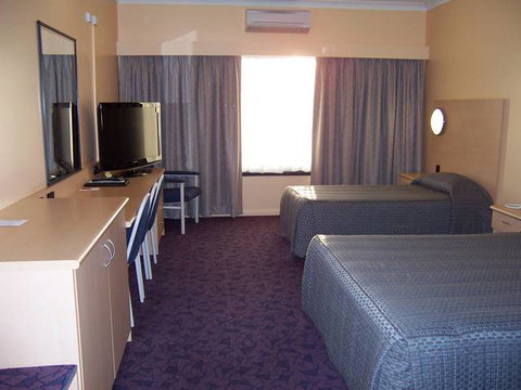 Albert Motel - Tourism Gold Coast 3