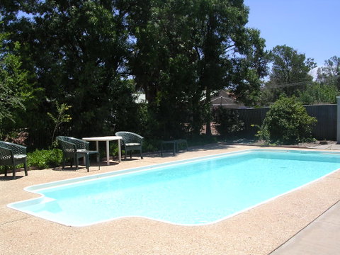 A-Line Motel - Tourism Gold Coast 3