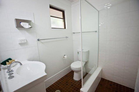 All Seasons Motor Lodge - Tourism Gold Coast 3