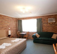 Allan Cunningham Motel and Old Wagon Restaurant - Tourism Gold Coast
