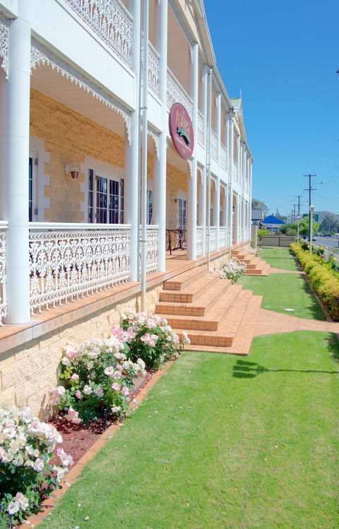 Ashby House Motor Inn - Tourism Gold Coast 1