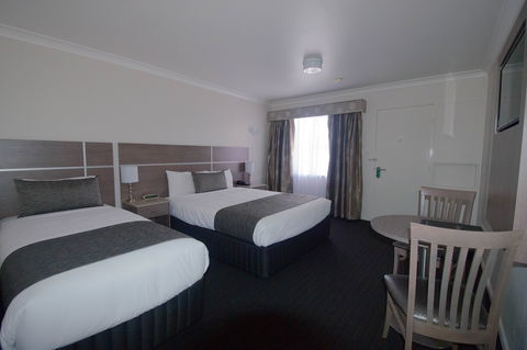 Ashby House Motor Inn - Tourism Gold Coast 5