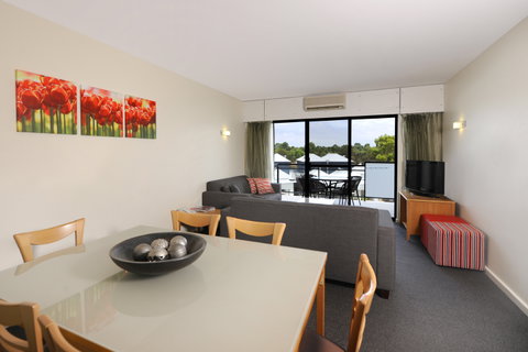 Assured Ascot Quays Apartment Hotel - Tourism Gold Coast 1