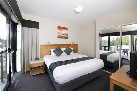 Assured Ascot Quays Apartment Hotel - Tourism Gold Coast 5