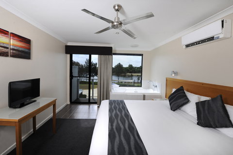 Assured Ascot Quays Apartment Hotel - Tourism Gold Coast 9