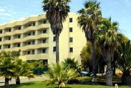 Atrium Hotel Mandurah - Tourism Gold Coast 1