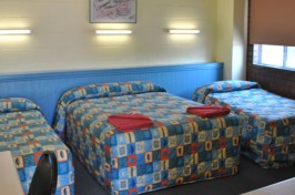 A & A Lodge Motel - Tourism Gold Coast 3