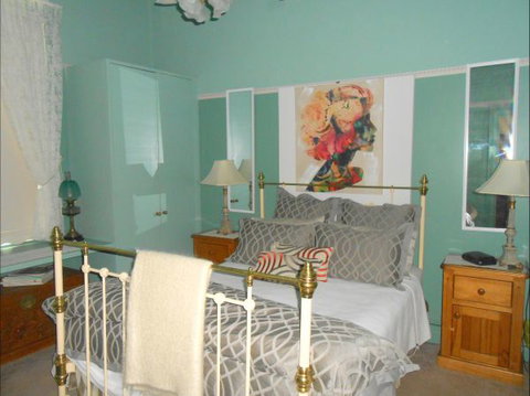 Belmont Bed & Breakfast - Tourism Gold Coast 4