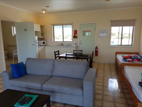 Marion Bay Holiday Villas - Tourism Gold Coast 4