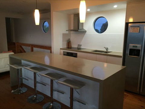 The Shore -Beachfront Accommodation - Tourism Gold Coast 9