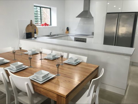 The Shore -Beachfront Accommodation - Tourism Gold Coast 2