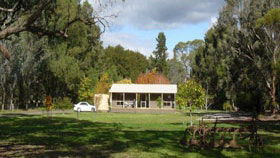 Camawald Coonawarra Cottage B&B - Tourism Gold Coast 0