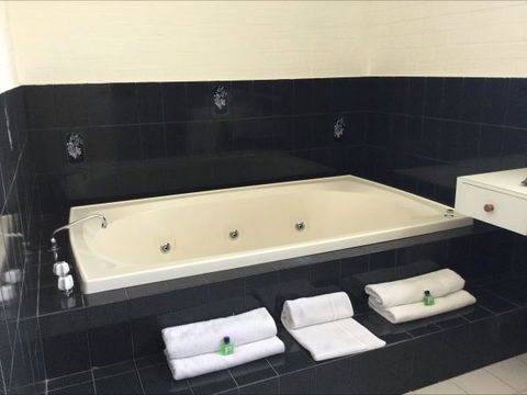 Settlement Motor Inn - Tourism Gold Coast 1