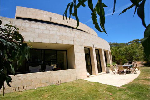 SLR Margaret River Holiday Homes - Tourism Gold Coast 0