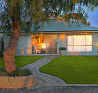 17 QED Lakehouse - Tourism Gold Coast