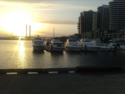 Harbour Escape Apartments Docklands - Tourism Gold Coast 3