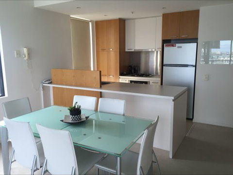 Harbour Escape Apartments Docklands - Tourism Gold Coast 9