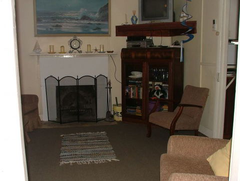 Kirazz Cottage - Tourism Gold Coast 2
