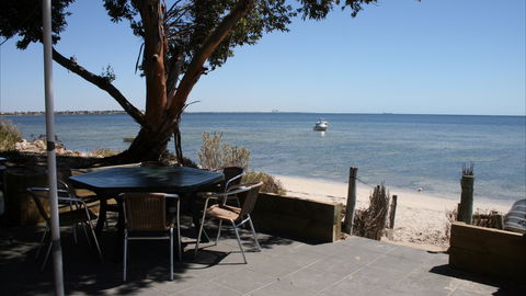 Undercurrent - Tourism Gold Coast 2