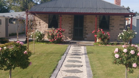 Annabelle's Cottage - Tourism Gold Coast 0