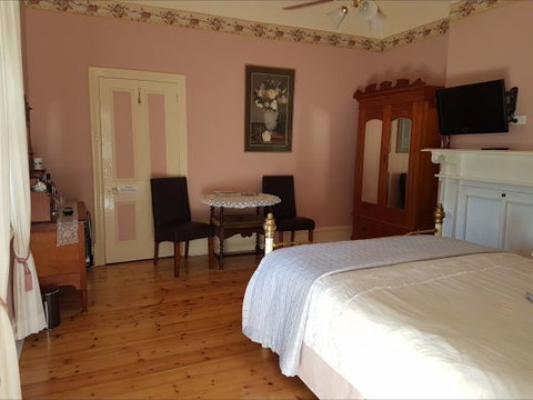 Angas Plains Wines Suites - Tourism Gold Coast 1