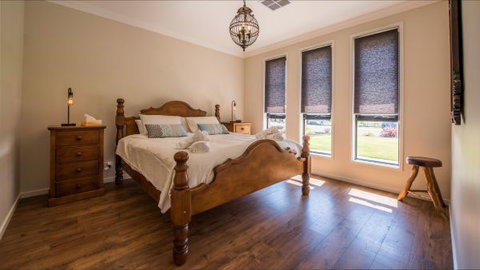 Barossa Family Holiday Home - Tourism Gold Coast 2