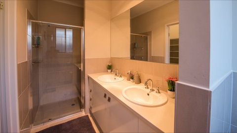 Barossa Family Holiday Home - Tourism Gold Coast 9