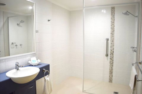 Beachside Holiday Apartments - Tourism Gold Coast 6