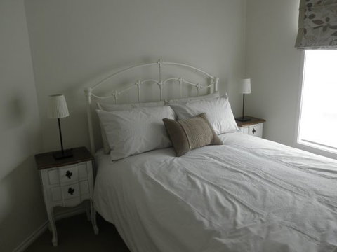 C&C's Bed And Breakfast - Tourism Gold Coast 3