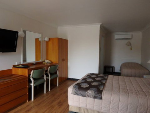 The Palms Motel Dubbo - Tourism Gold Coast 4