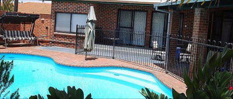 Karina Mews B&B - Tourism Gold Coast 0