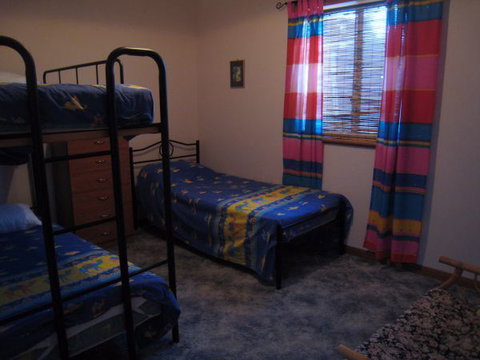 Kingfisher Lodge Edithburgh - Tourism Gold Coast 4