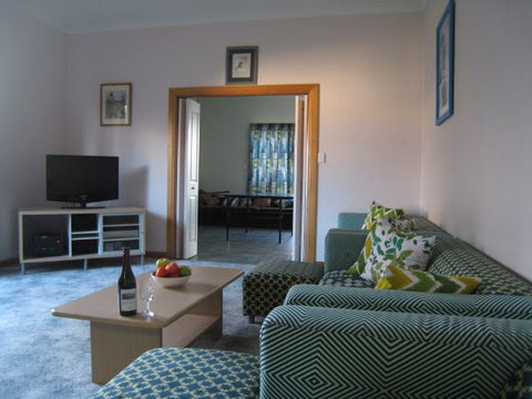Kingfisher Lodge Edithburgh - Tourism Gold Coast 6