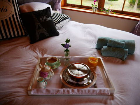 La Perrie Chalet Bed And Breakfast - Tourism Gold Coast 1