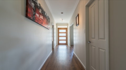 Barossa Family Holiday Home - Tourism Gold Coast 10