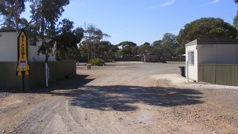 Woomera Traveller's Village And Caravan Park - Tourism Gold Coast 0