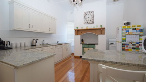 The Provincial Bed & Breakfast - Tourism Gold Coast 5