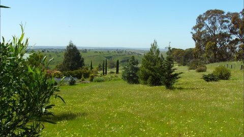 Jonathan Art Centre - Jarramarrumba House - Tourism Gold Coast 0