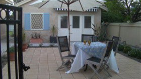 The Studio- 82 Victoria Parade - Tourism Gold Coast 0