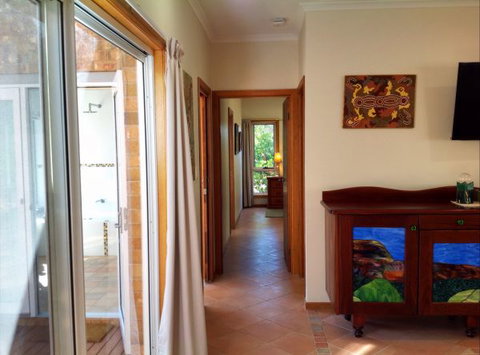 Munga Munga B&B - Tourism Gold Coast 4
