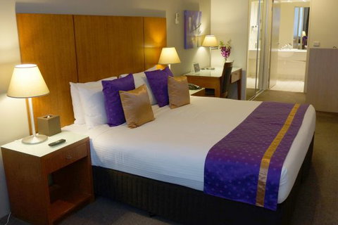 Park Regis Griffin Suites - Tourism Gold Coast 0