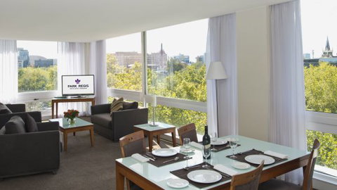 Park Regis Griffin Suites - Tourism Gold Coast 3