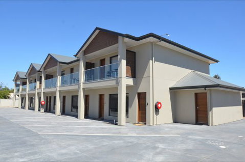 Renmark Holiday Apartments - Tourism Gold Coast 1