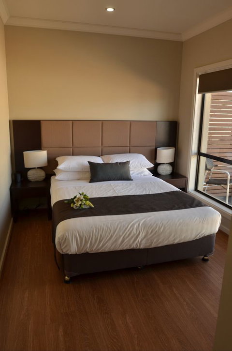 Renmark Holiday Apartments - Tourism Gold Coast 2