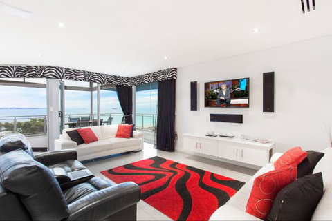 Rockingham Apartments - Tourism Gold Coast 5