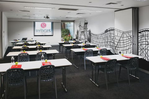 Rydges St Kilda - Tourism Gold Coast 4