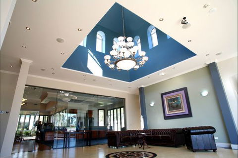 Shangri La Gardens Motel And Function Centre - Tourism Gold Coast 2