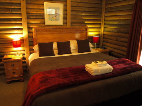 Ti-Tree Village Ocean Grove - Tourism Gold Coast 2